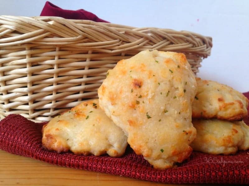 Cheddar Bay Biscuits Copycat + Video - The Slow Roasted Italian