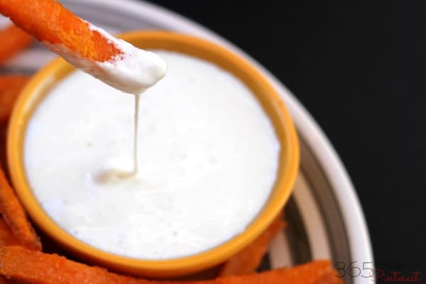 Brown Sugar Sweet Potato Fries take the best part of Thanksgiving dinner and make it easy for #GameTimeGrub this season! Marshmallow dipping sauce just sends it over the top!