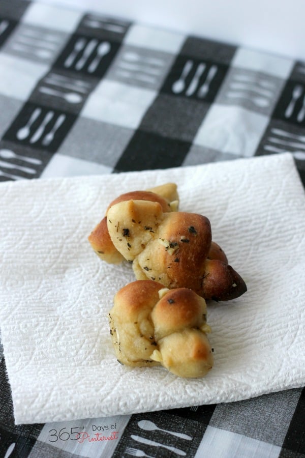 garlic knots