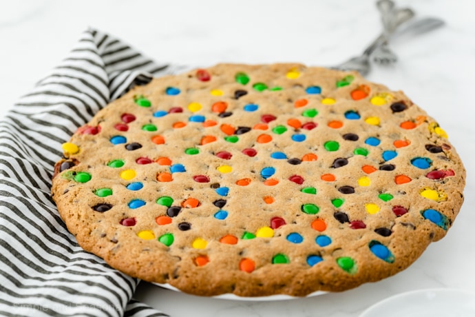 Giant chocolate cookie cake