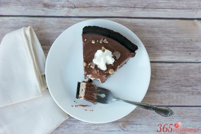 chocolate creme layered pie