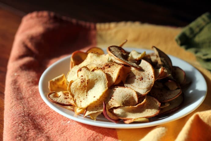 baked apple chips