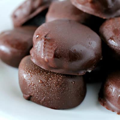Indulge in a sweet treat without going completely overboard with these Chocolate Covered Banana Bites! The crispy chocolate shell is perfect with frozen banana slices.