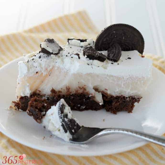 brownie bottom pudding pie square