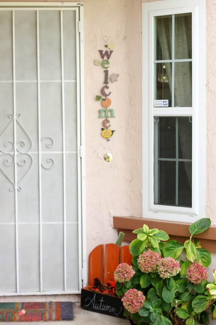 fall-decor-porch