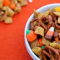 The combination of salty and sweet with just a touch of spicy cinnamon makes this Pumpkin Spice Snack Mix perfect for fall!