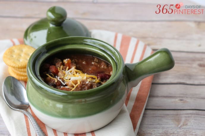 three-bean-chili-pot