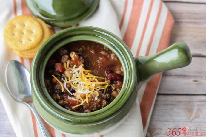 three-bean-chili-top-down