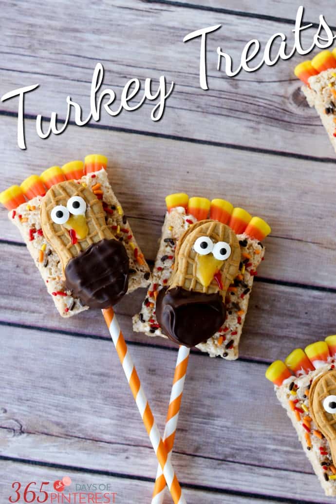 These Turkey Treats are perfect for class parties, the kids' table for Thanksgiving or just as a fun activity to do in the kitchen with your kids! via @nmburk