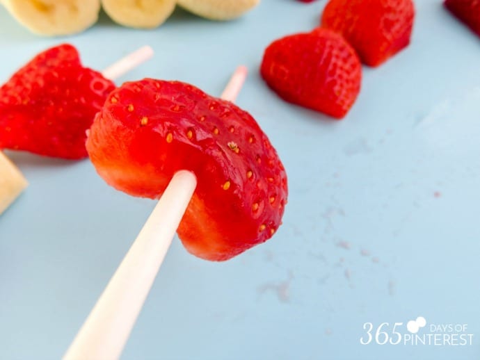 fruit-kabob-heart