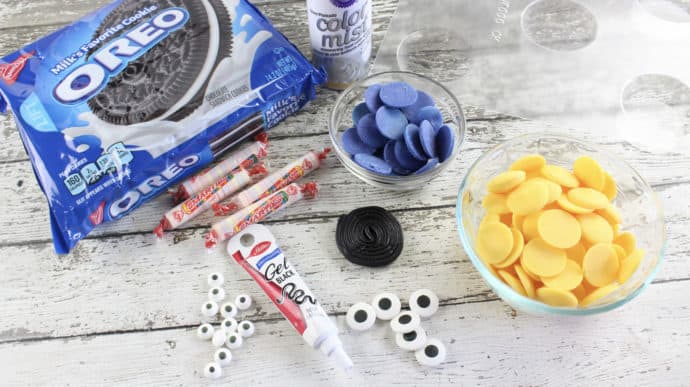 ingredients for making dipped oreo minions