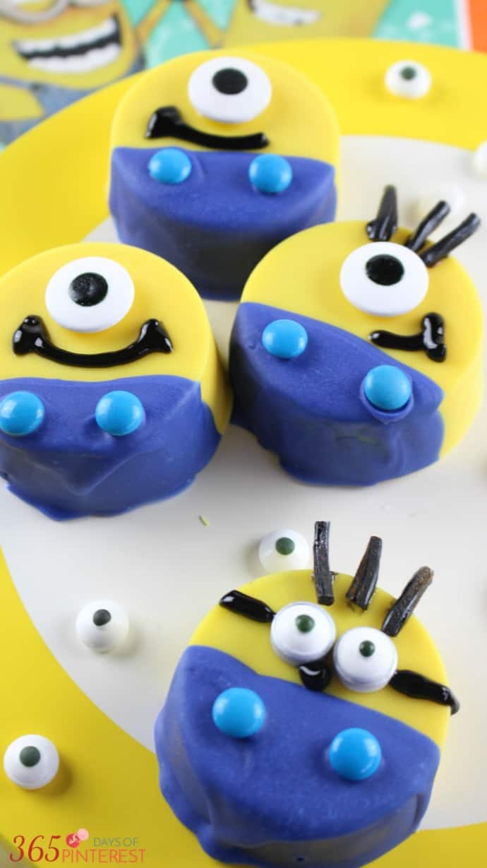completed and decorated dipped Oreo minions