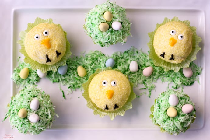 Looking for something to do with the kids over Spring Break? Make these Easy Easy Cupcakes and put some of that Easter candy to good use!