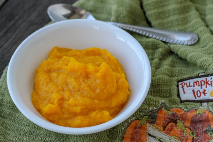 bowl of processed pumpkin puree