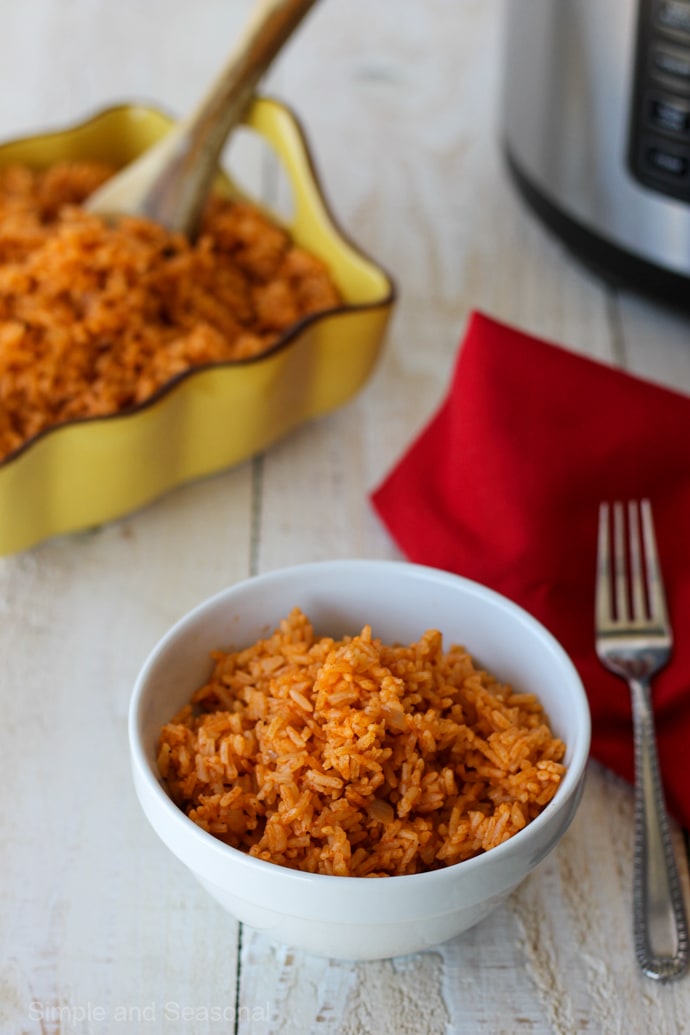 Slow Cooker Mexican Rice (Spanish Rice) - Gal on a Mission