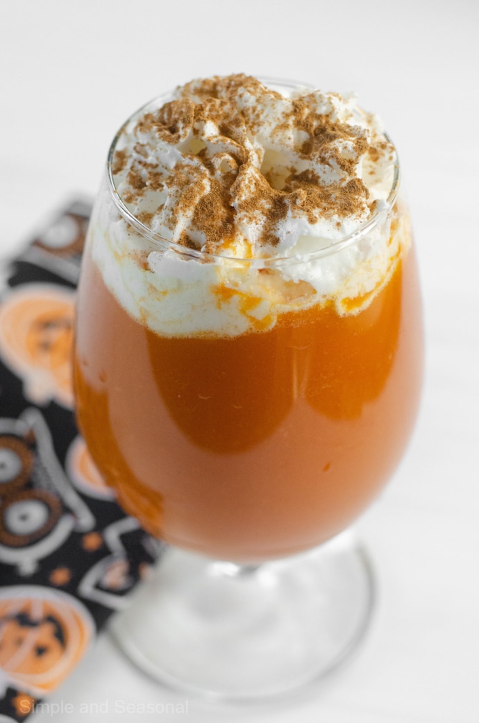 Pumpkin Pie Punch Simple And Seasonal Easy Holiday Punch Recipe pumpkin-pie-punch-simple-and-seasonal-easy-holiday-punch-recipe