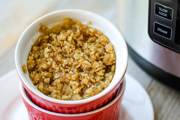 Perfect cool day for a warm apple crisp in my Hello Kitty Crockpot. : r/ HelloKitty