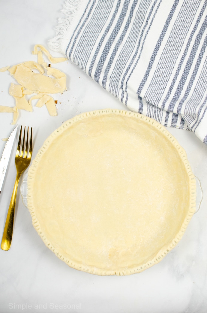 pie crust in a pie plate