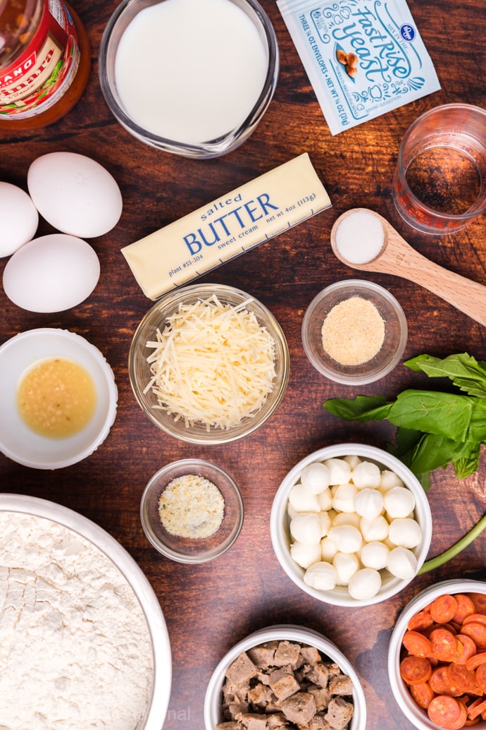 garlic butter pizza monkey bread ingredients