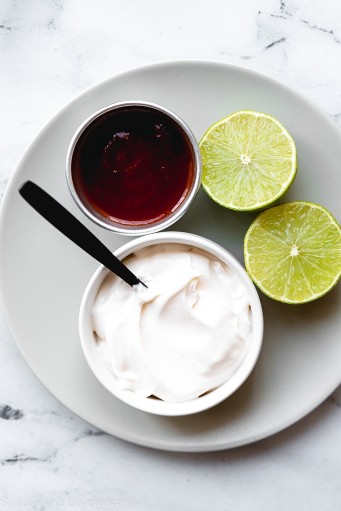 ingredients for making chipotle mayo dipping sauce