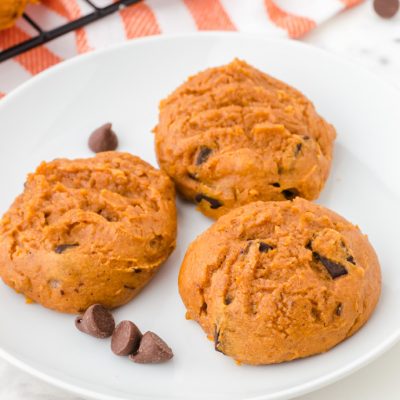 baked pumpkin chocolate chip cookies