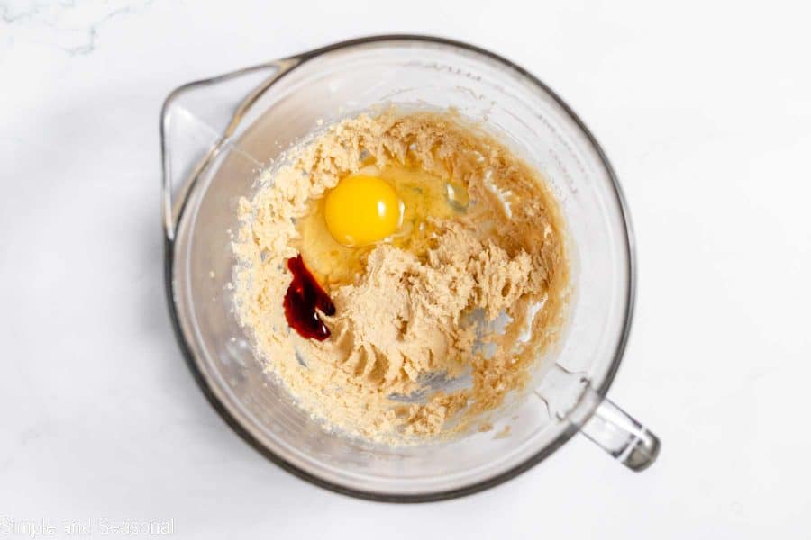 egg and vanilla added to creamed butter